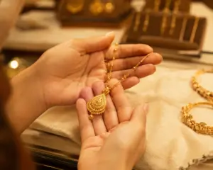 Gold at Its Lowest